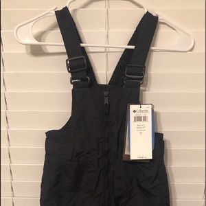 Child’s 6-7 𝕮𝖔𝖑𝖚𝖒𝖇𝖎𝖆 Snow Bib LIKE NEW